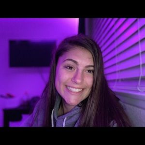 Meet your Posher, Bailey